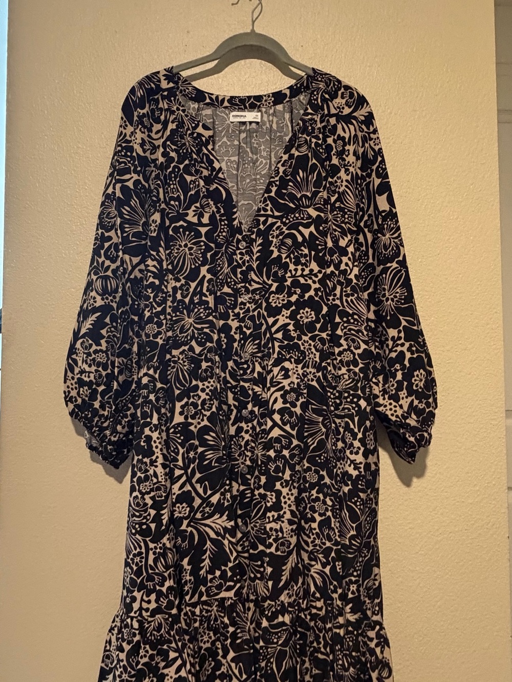 Black and Cream Floral V-Neck Mini Dress